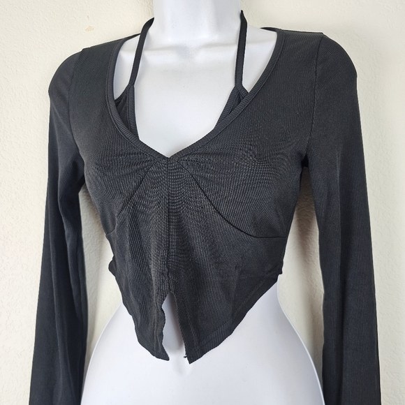 By.Dyln Wyatt Ribbed Long Sleeve Crop Top Black Size XS NWT Revolve - Picture 3 of 10